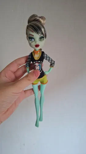 Frankie 1600 [ ler a descrição ]