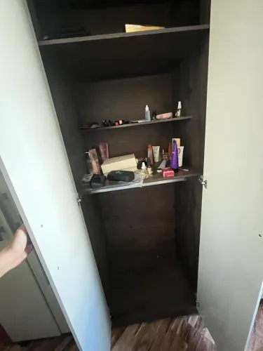 Cama e guarda roupa 
