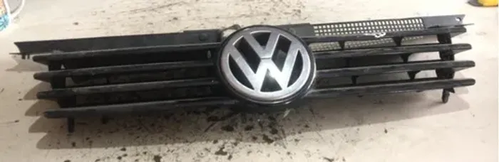 Grade Dianteira Emblema Vw Bora 1999 - 2006