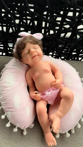 BEBÊ REBORN SILICONE SÓLIDO