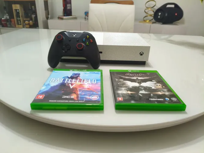 Xbox one s 1tb + 1 controle oportunidade única!