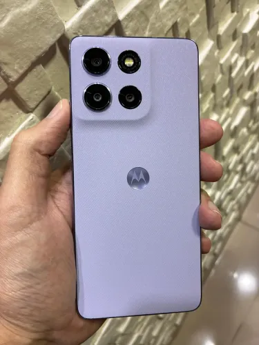 Celular Motorola Moto G86 512GB Lilás