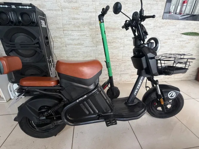 Scooter Elétrica Astur E-Plus 1000W - Apenas 210 km Rodados