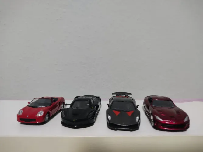 LOTE COM QUARTO MINIATURAS DE CARROS
