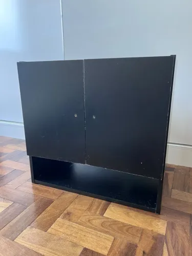 Gabinete banheiro preto