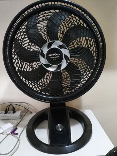 Ventilador turbo grande 174 w de potência Britania
