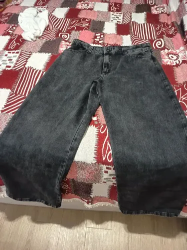 Calça jeans Denim 44 preta estonada nova