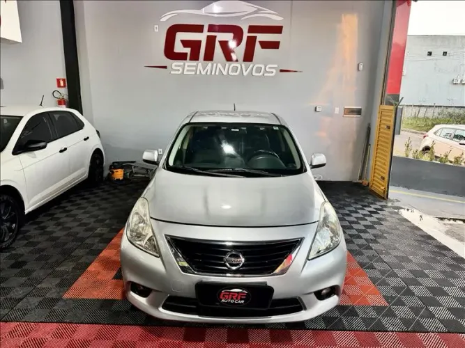 Nissan Versa SL 1.6 16V Flex Fuel 4P Mec. 2013