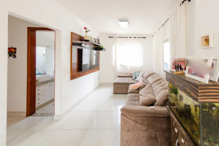 Casa à Venda - Gameleira, 8 Quartos, 600 m2