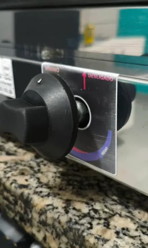 Chapa a Gás 30x90 - Excelente Estado