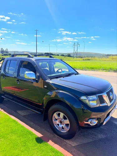 Nissan Frontier Platinum CD 4X4 2.5 TB Diesel 2014