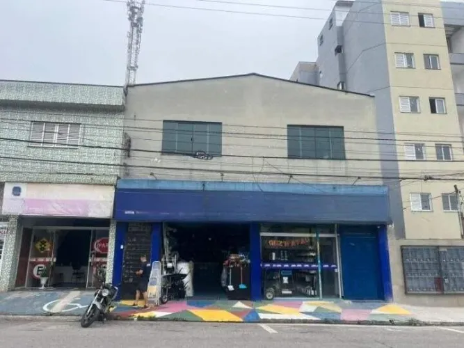Salão Comercial para Alugar | 350 m² no Parque São Vicente, Mauá