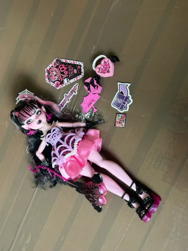 Boneca Monster High Draculaura Scary sweet birthday g3 completa 