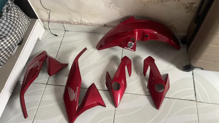 Kit carenagem titan 160 