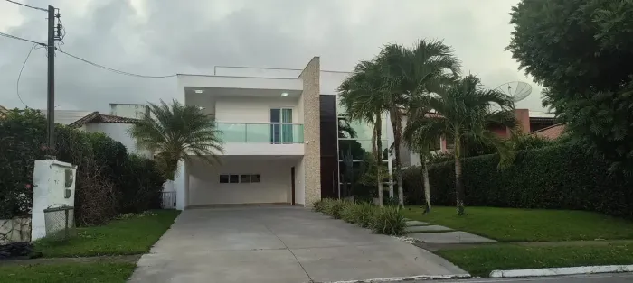 CASA DE ALTO PADRÃO NO ALDEBARAN BETA COM 4 SUÍTES, PISCINA E GARAGEM PARA 4 CARROS