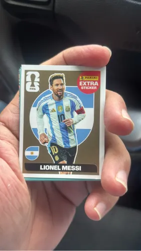 Figurinha Messi GOLD Legend 2026 EXTRA STICKER