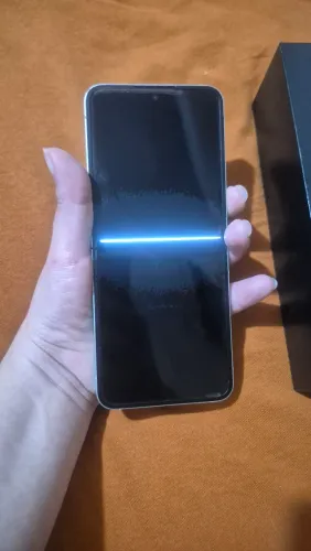 Galaxy Zflip6 - Tela com defeito