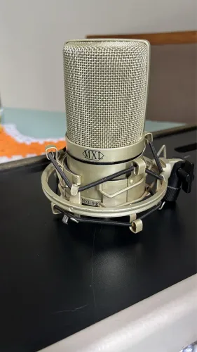 Microfone MXL 990
