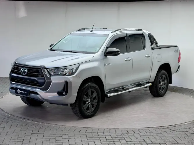 Toyota Hilux CD SR 4X4 2.8 TDI Diesel Aut. 2025