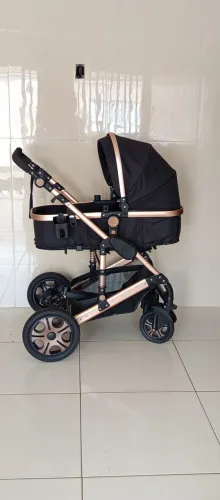Vendo carrinho de bebê moises semi novo