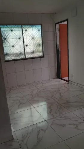 Alugo apartamento 2/4