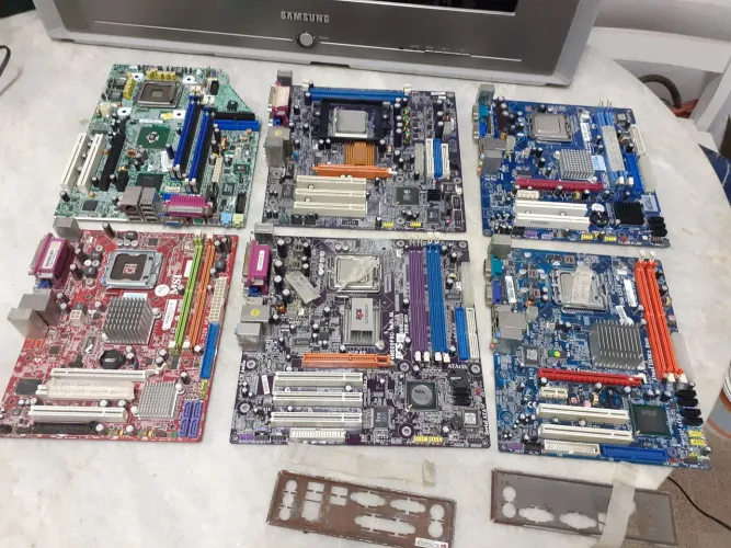 Lote Placa Mãe Mainboard de PCs Antigos Para Aproveitar Peças Componentes ou Recuperar