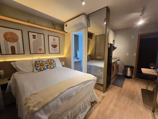 Studio mobiliado locação no Unique Live, Caminho das Árvores, 21 m², R$ 3.200 com taxas i