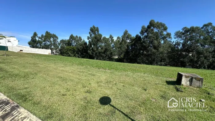 Terreno à venda no Condomínio Parque Villa dos Pinheiros em Indaiatuba-SP!