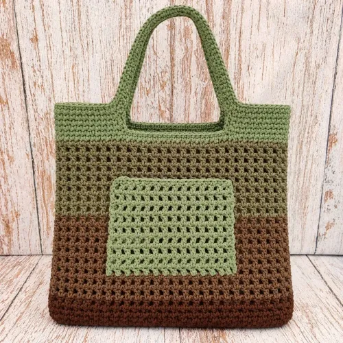 Bolsa de praia feita em crochê
