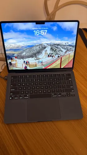 MacBook Air M3 13? (8gb RAM 256gb SSD)