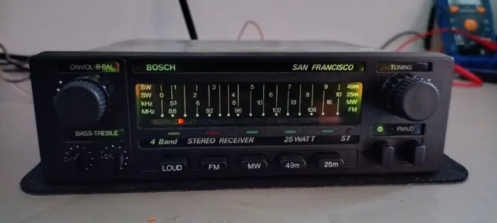 Rádio Bosch San Francisco com Bluetooth 