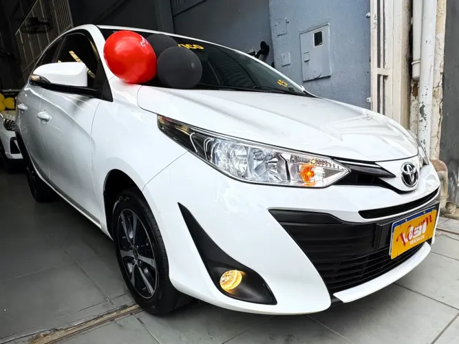 Toyota Yaris XS Connect Sedan 1.5 Flex 16V AUT 2020