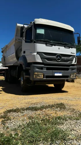 Caçamba Axor 4144 Mercedes Benz 2014