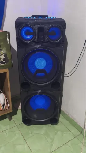 Vendo caixa de som gradiente aceito cartão com juros da máquina