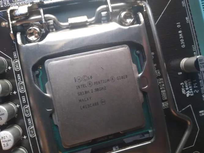 Kit 1155 3° Geração Pentium G 2020 + Cooler