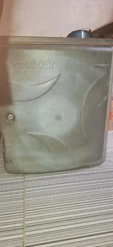 Geladeira 85 litros 12/24 volts de uso externa pra caminhão