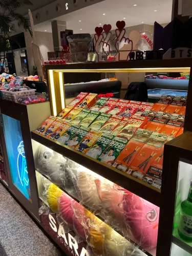 Oportunidade - Venda de Quiosque Completo de Produtos Coreanos (Sem CNPJ)
