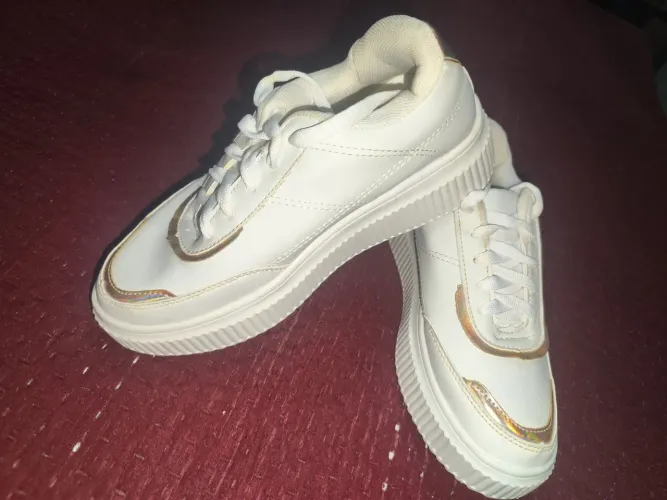 Tênis feminino