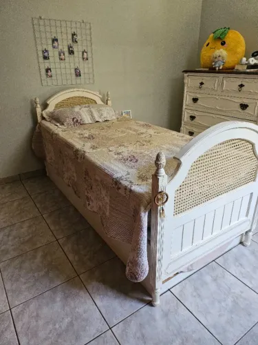 Cama Bicama Solteiro Estilo Provençal - Excelente Estado