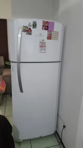 Geladeira continental 