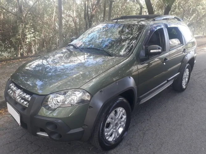 Fiat Palio Weekend Adventure Locker 1.8 Flex 2010
