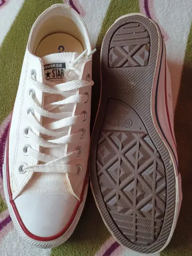 Tênis ALL star semi novo em ótimo estado usado poucas vezes