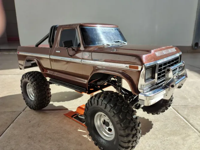 Trx traxxas f150 high trail crawler 1/10