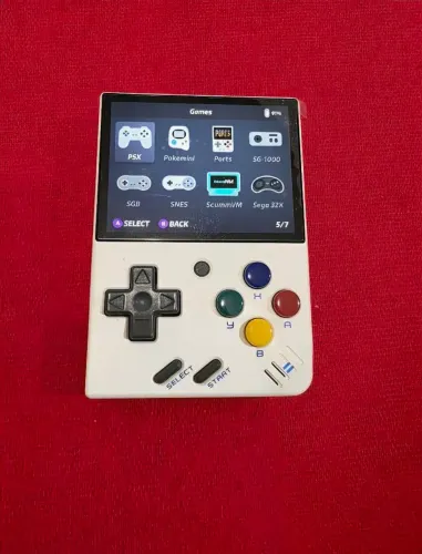 Miyoo Mini, console super portátil, com cartão lotado de jogos retrô