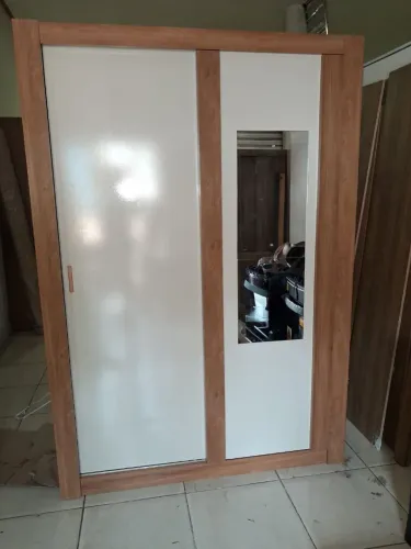 Guarda roupa solteiro 