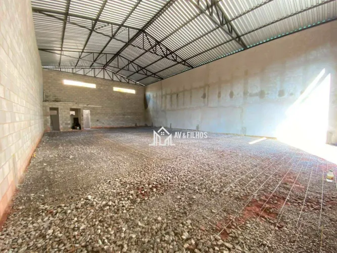 Barracão para alugar, 228 m² por R$ 7.500/mês - Planta Deodoro - Piraquara/PR