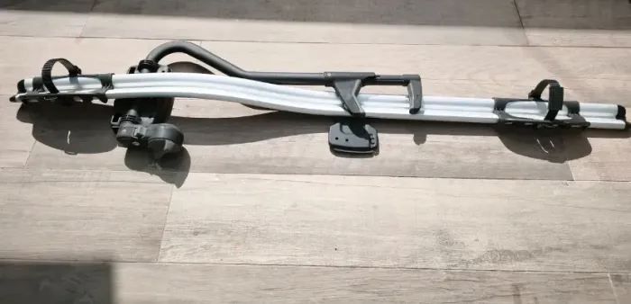 Transbike teto Thule 591 com chave.
