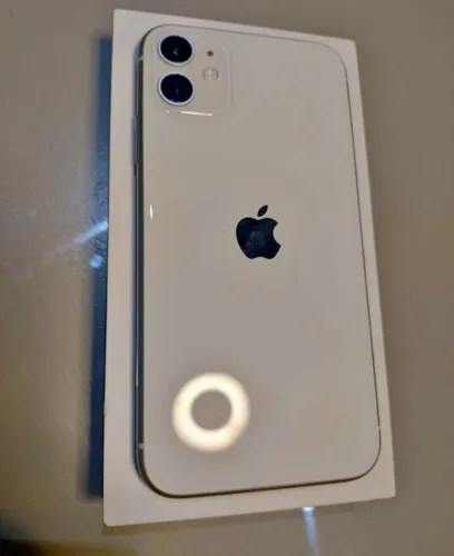Iphone 11 novíssimo!