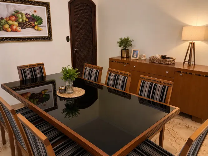 Sala de Jantar 8 Lugares + Buffet