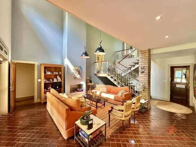 Casa com 4 dormitórios à venda, 457 m² por R$ 2.250.000 - Parque das Artes - Embu das Arte